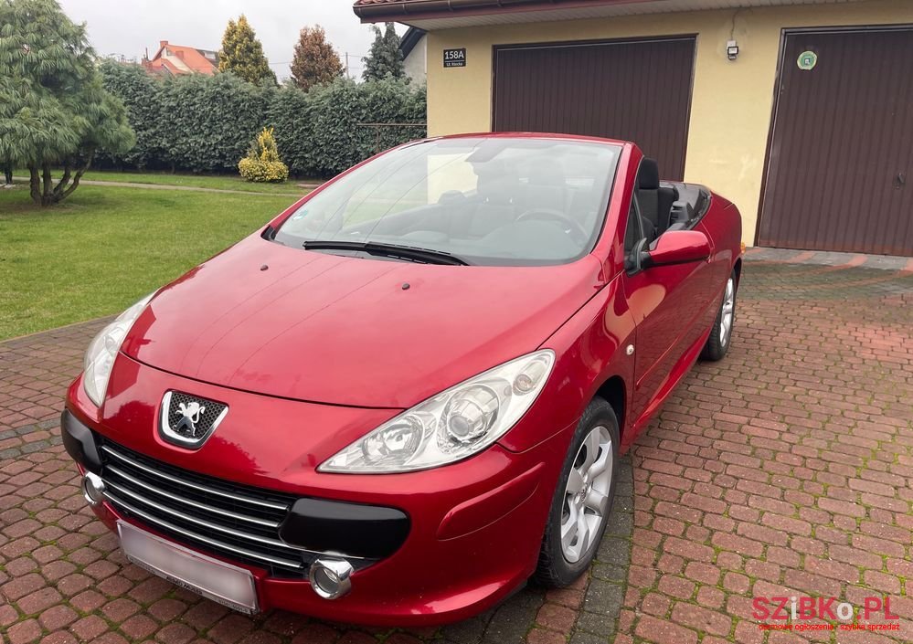 2005' Peugeot 307 2.0 Hdi Intense photo #2