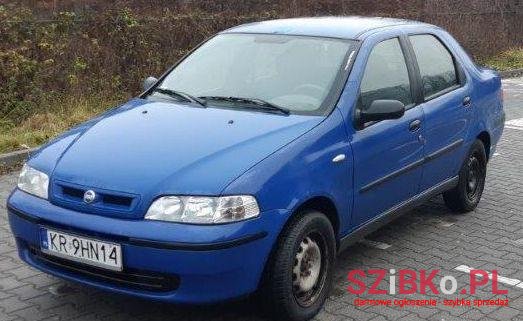 2004' Fiat Albea photo #1