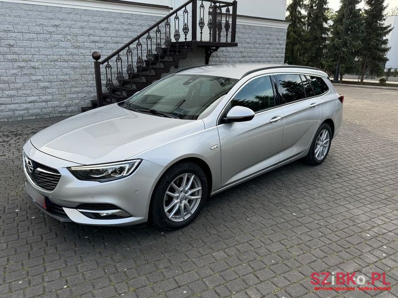 2019' Opel Insignia photo #1