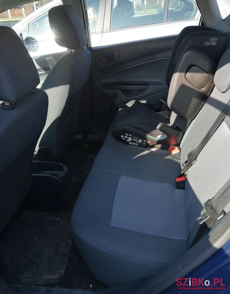 2010' Ford Fiesta 1.25 Ambiente photo #4
