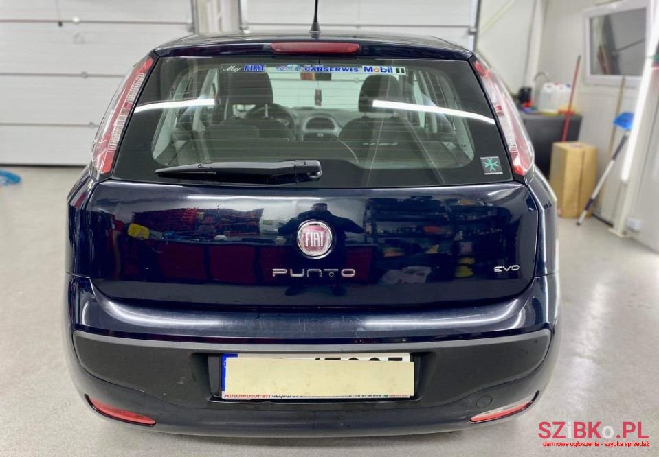 2009' Fiat Punto Evo photo #5
