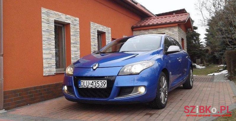 2010' Renault Megane photo #1