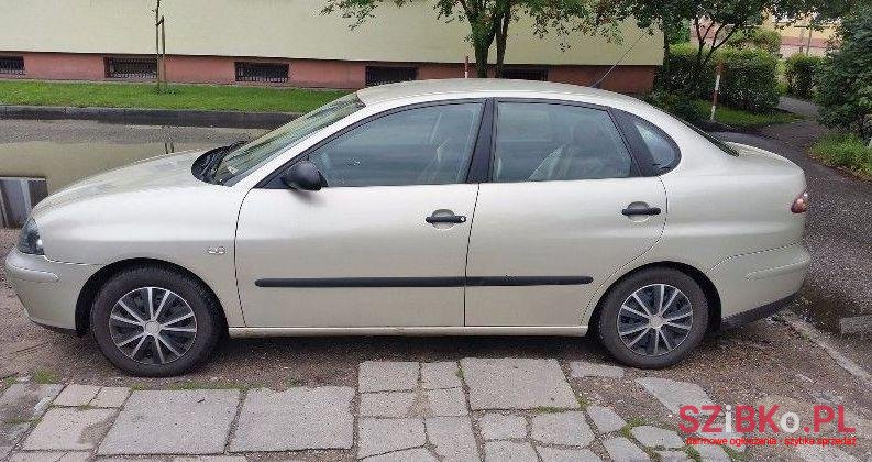 2005' SEAT Cordoba photo #1