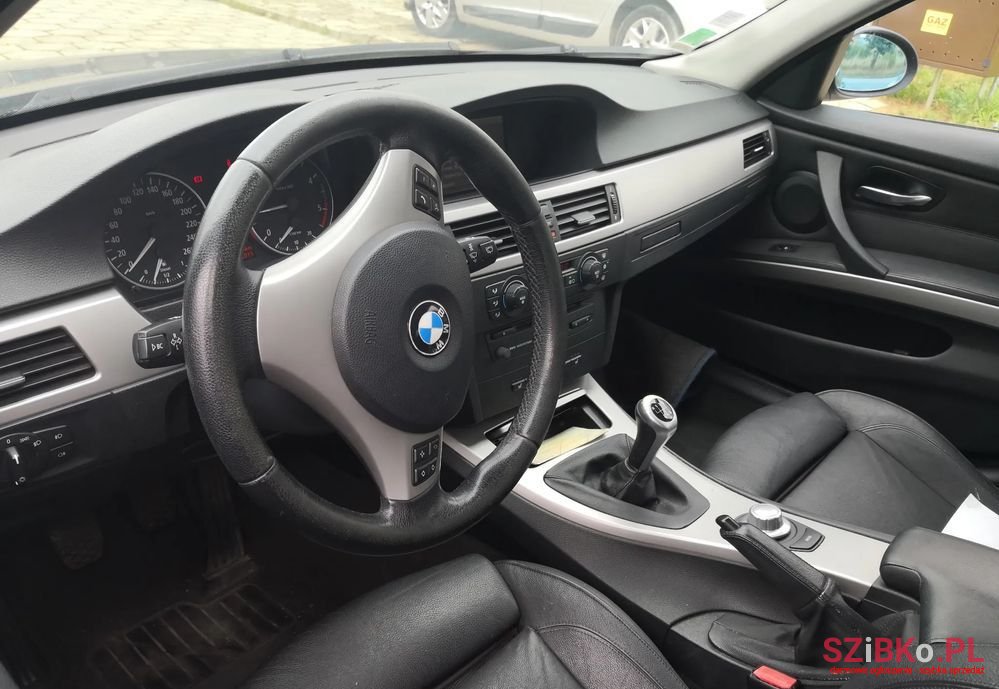 2006' BMW 3 Series 320D photo #1