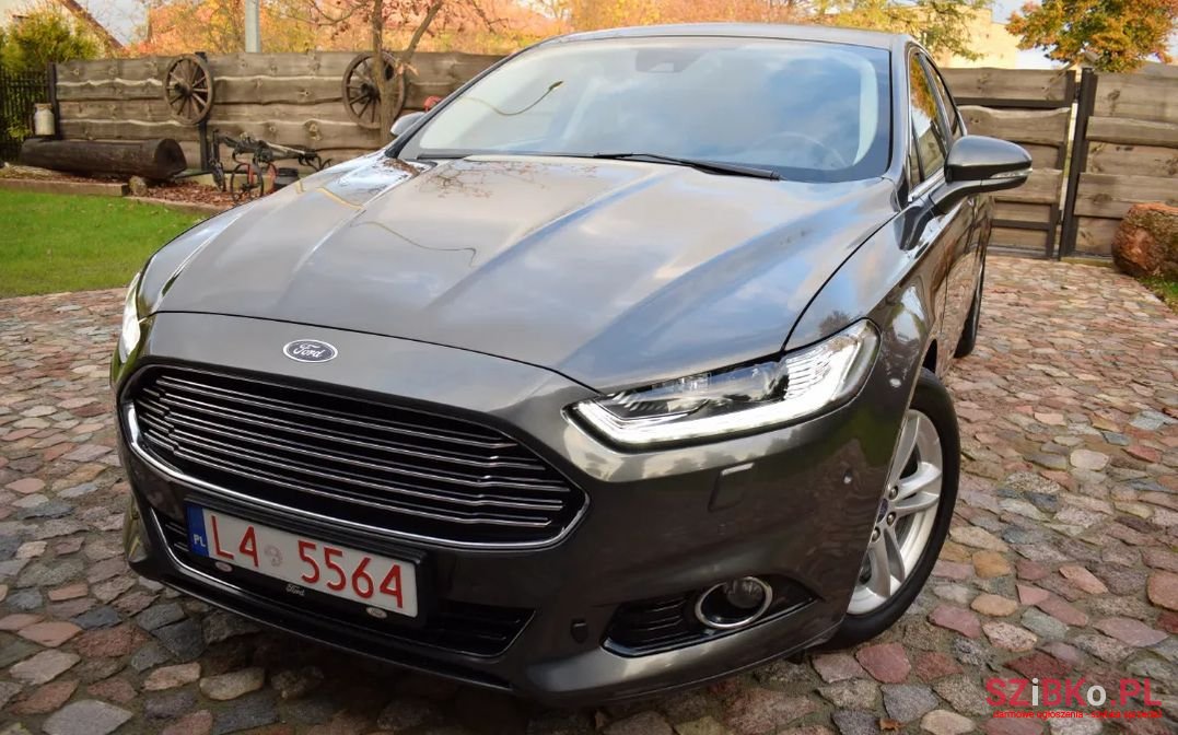 2015' Ford Mondeo photo #4