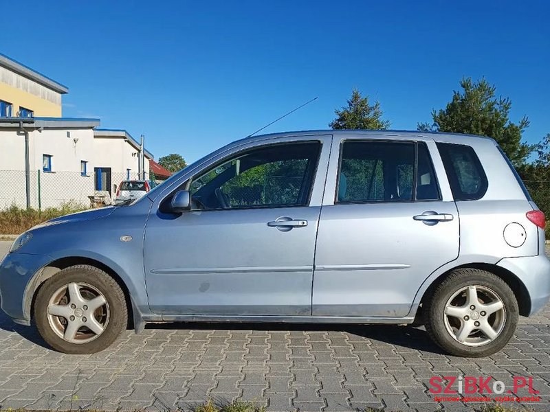 2005' Mazda 2 photo #3