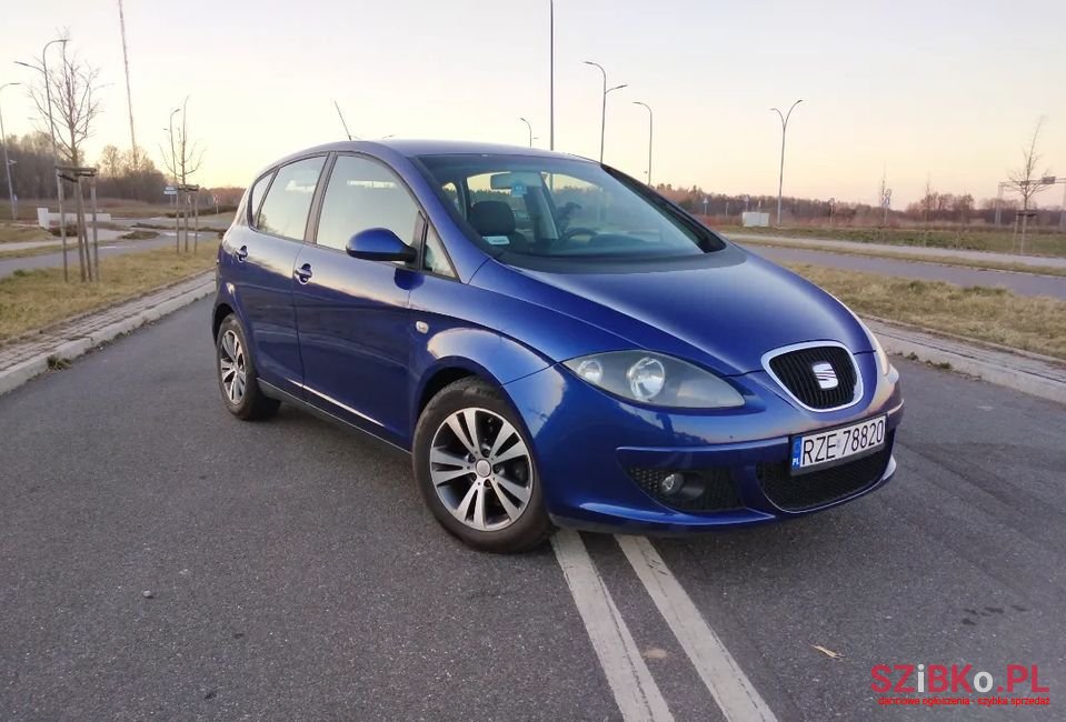 2004' SEAT Altea photo #1