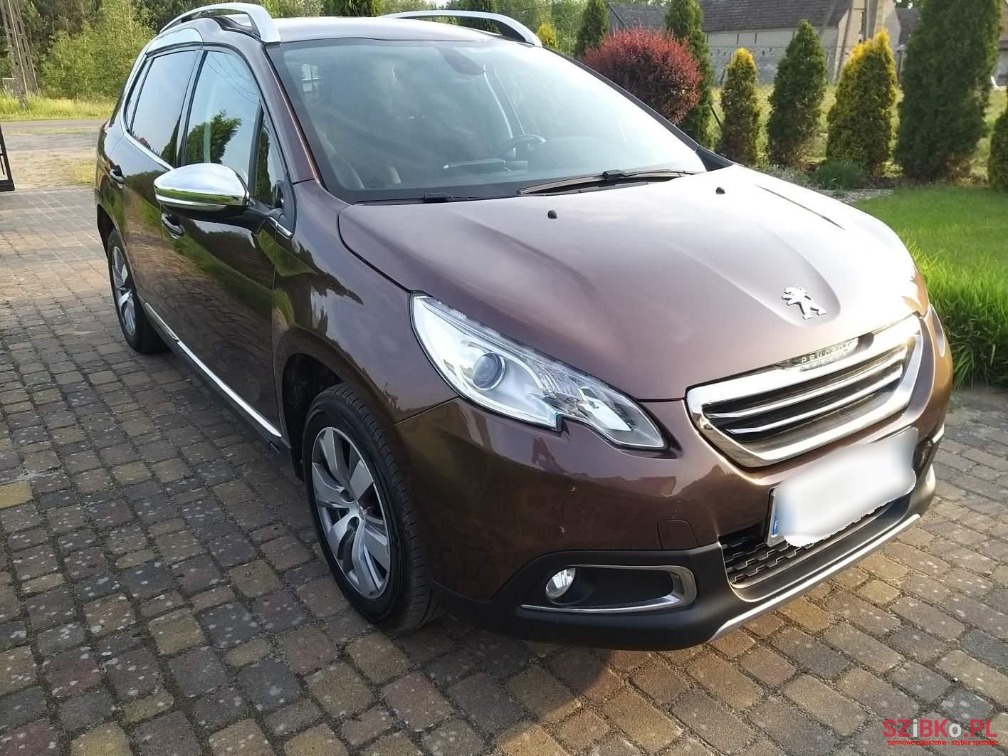 2015' Peugeot 2008 photo #2