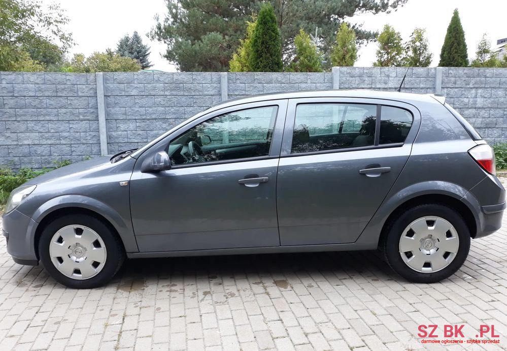 2005' Opel Astra photo #6