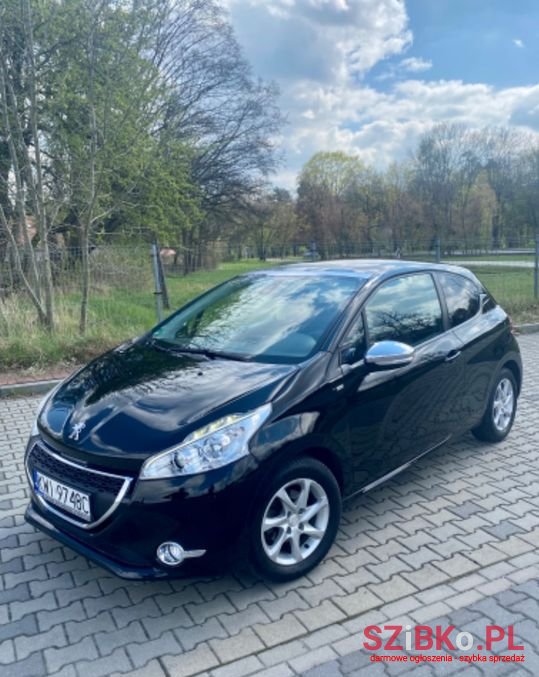 2015' Peugeot 208 photo #2