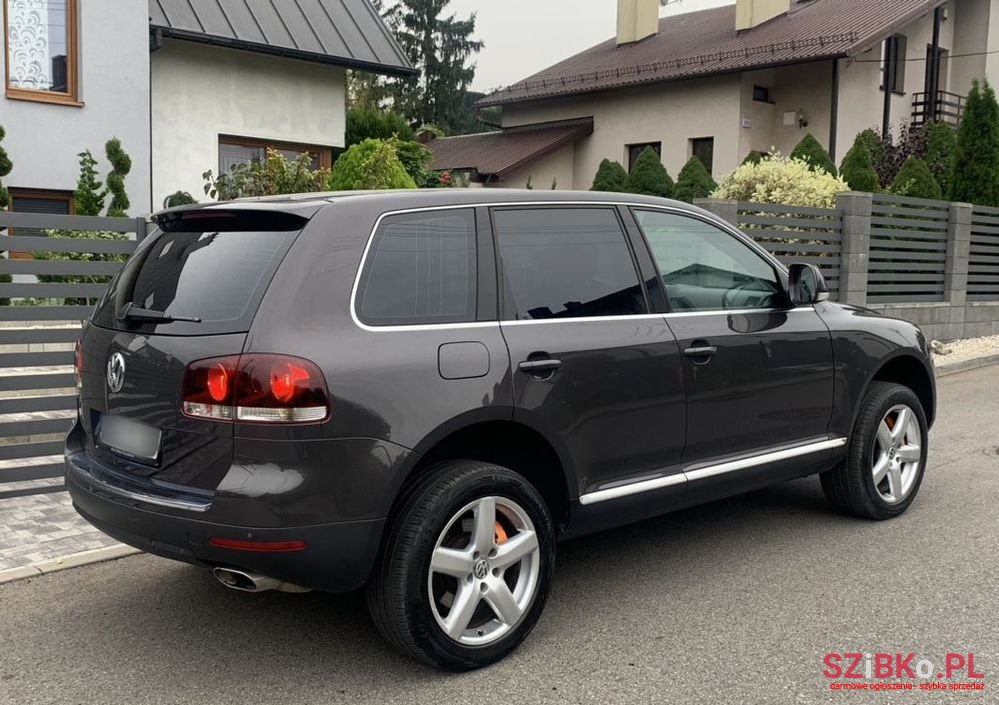 2007' Volkswagen Touareg photo #2