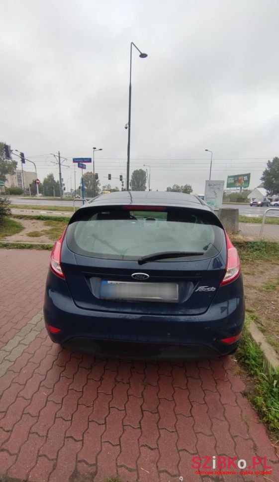 2013' Ford Fiesta photo #6