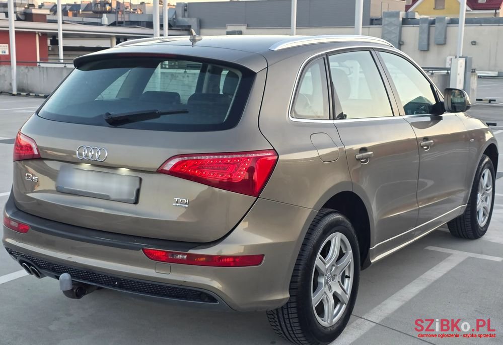 2011' Audi Q5 photo #5