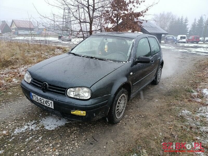 2000' Volkswagen Golf photo #1