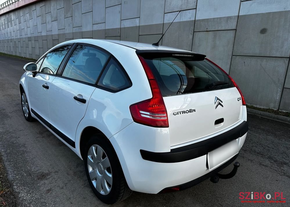 2007' Citroen C4 1.4 16V Style photo #3