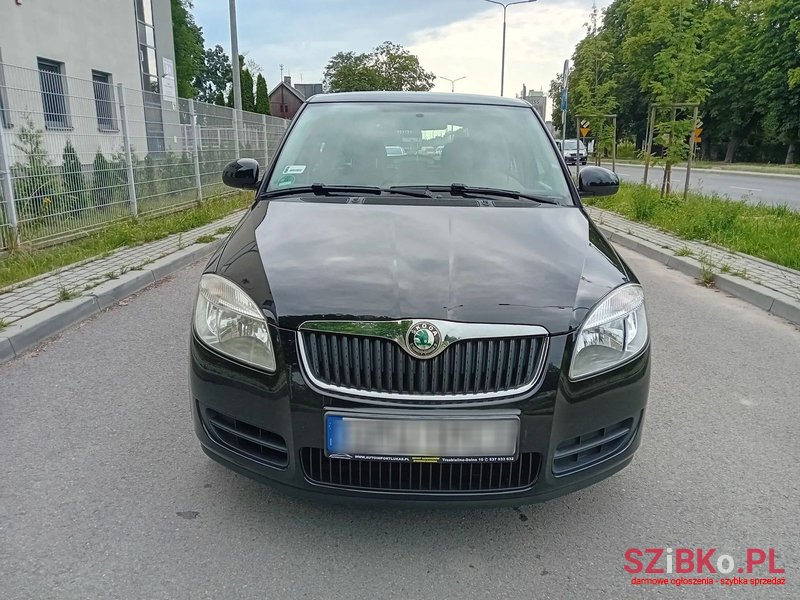 2009' Skoda Fabia photo #3