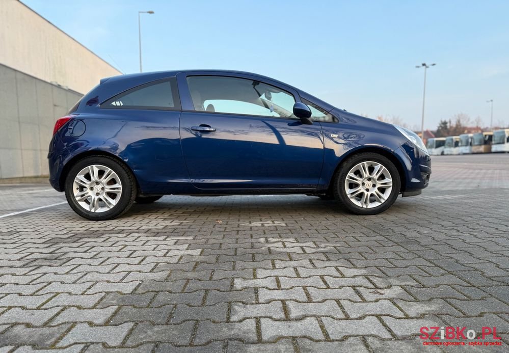 2008' Opel Corsa 1.2 16V Sport photo #6