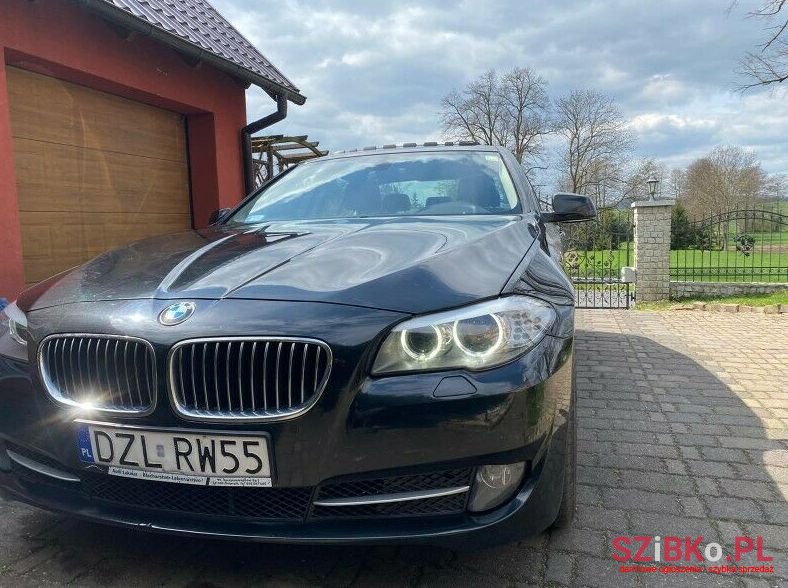 2013' BMW Seria 5 photo #1