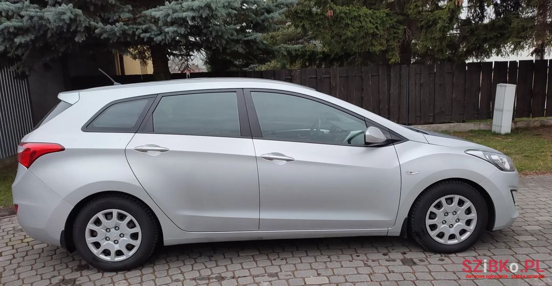 2012' Hyundai i30 photo #2