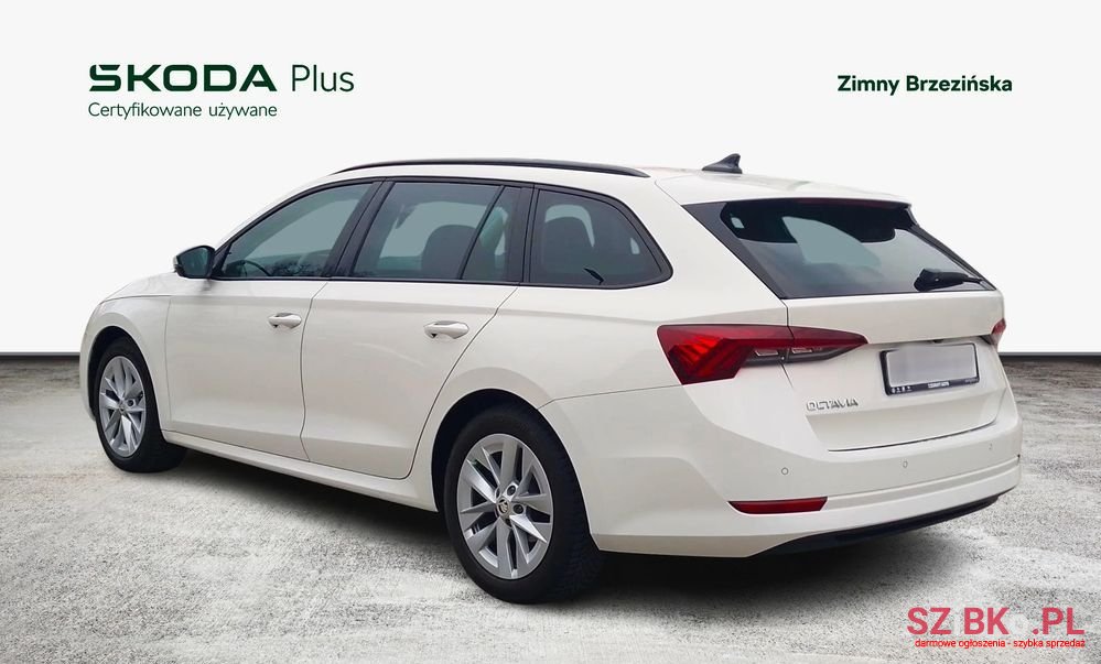 2021' Skoda Octavia photo #3