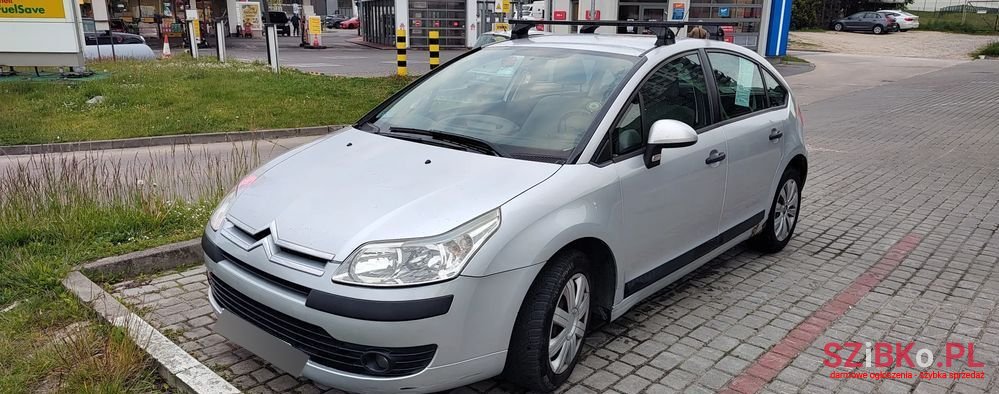 2007' Citroen C4 1.6 16V Sx photo #1