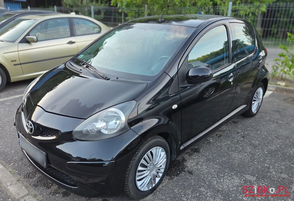 2008' Toyota Aygo photo #3