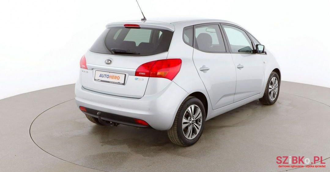 2017' Kia Venga photo #5