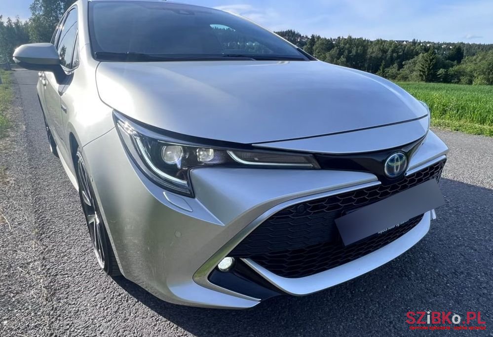 2019' Toyota Corolla 2.0 Hybrid Executive photo #3
