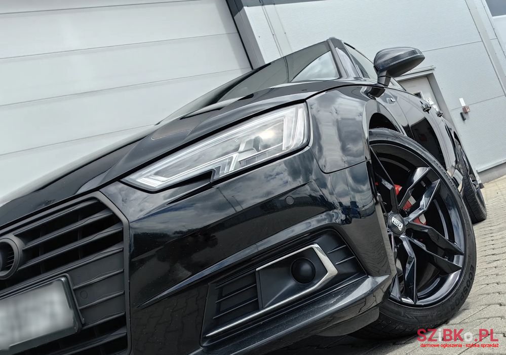2016' Audi A4 Avant photo #1