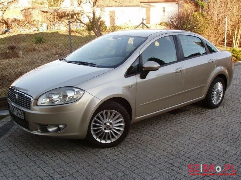 2010' Fiat Linea photo #1