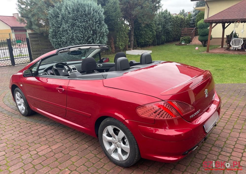 2005' Peugeot 307 2.0 Hdi Intense photo #4