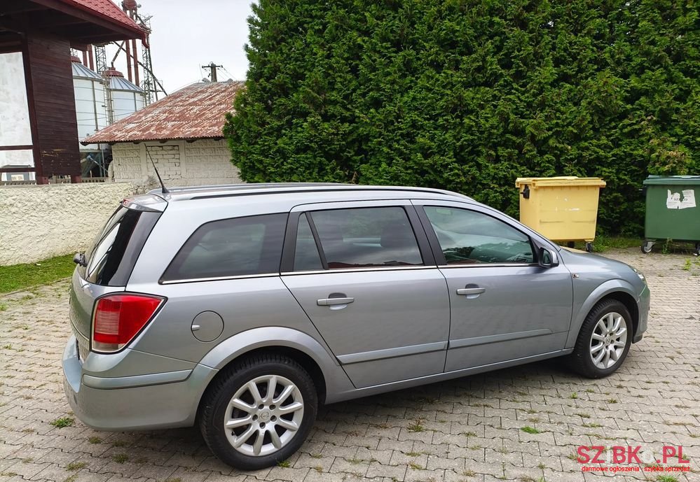 2006' Opel Astra 1.8 Edition photo #4