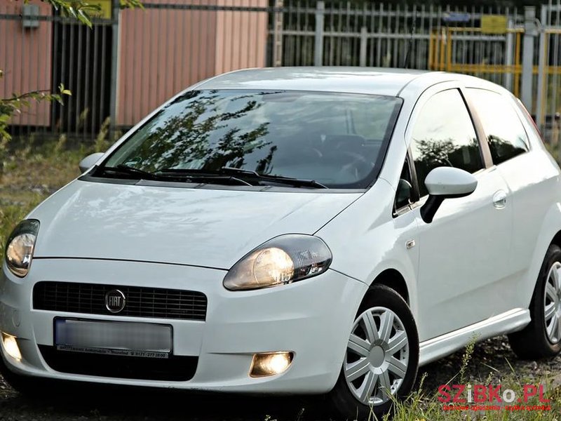 2009' Fiat Grande Punto 1.4 8V Active photo #2