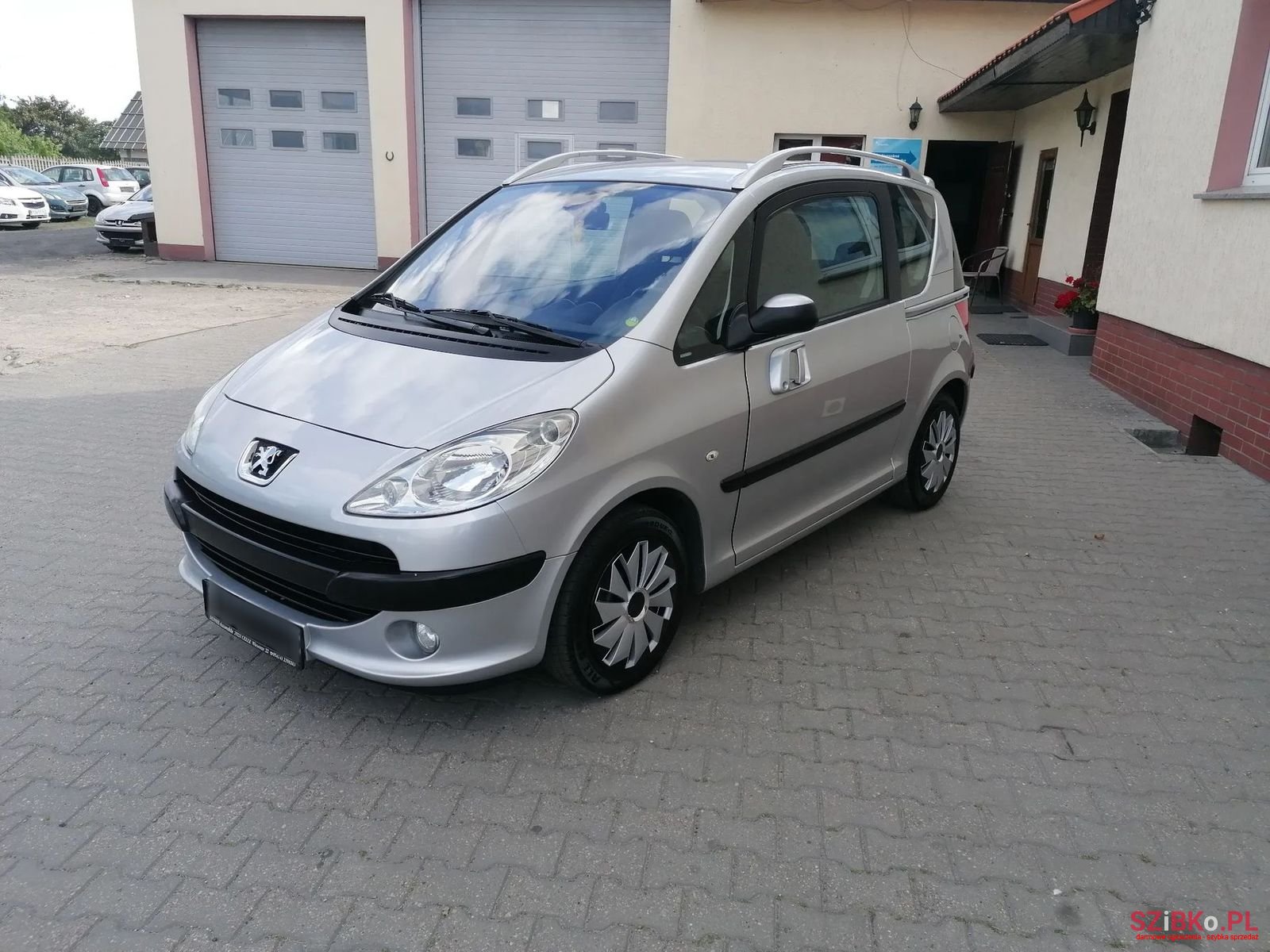 2005' Peugeot 1007 photo #4