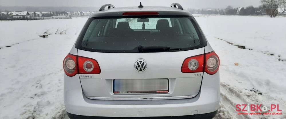 2007' Volkswagen Passat photo #4