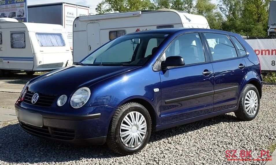 2002' Volkswagen Polo photo #4