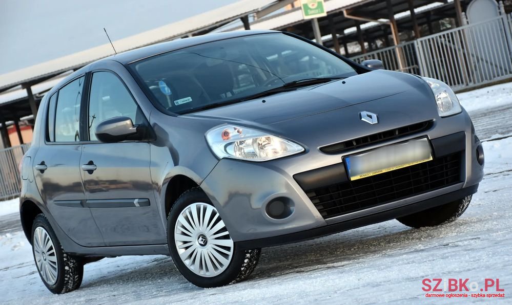 2011' Renault Clio 1.2 16V Business photo #2