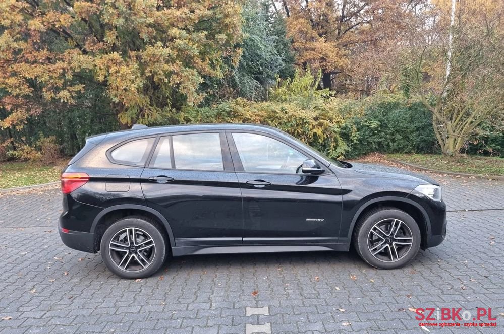 2017' BMW X1 Sdrive18D photo #6