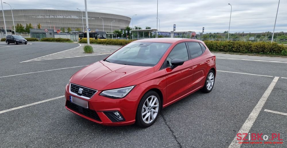 2022' SEAT Ibiza 1.0 Tsi Fr S&S photo #3