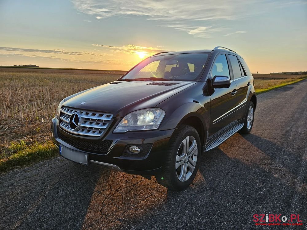 2008' Mercedes-Benz Ml 320 Cdi 4-Matic photo #5