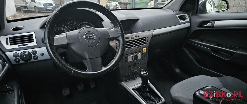 2007' Opel Astra photo #6