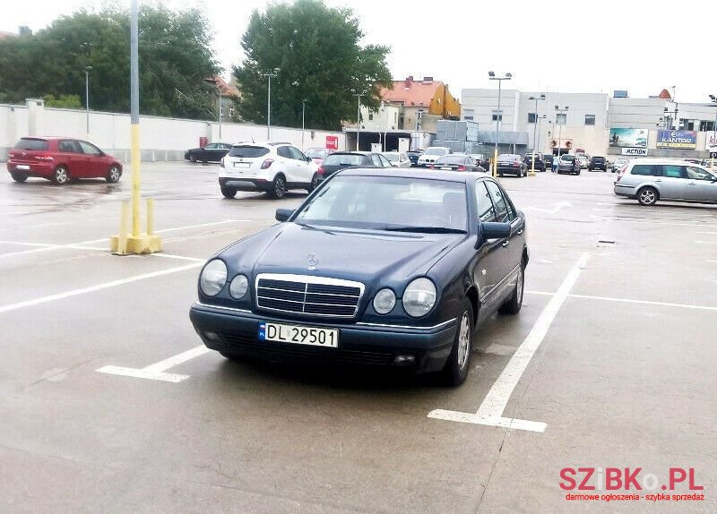 1997' Mercedes-Benz Klasa E photo #1