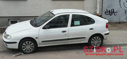 2001' Renault Megane photo #1