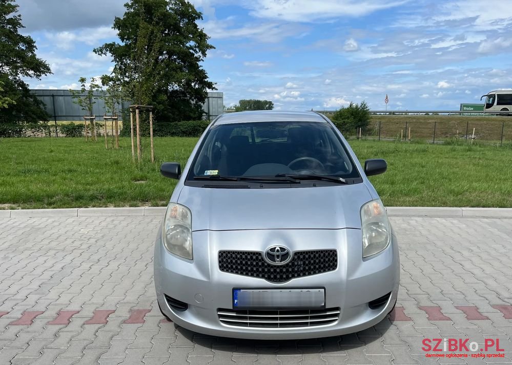 2007' Toyota Yaris 1.3 Terra photo #1