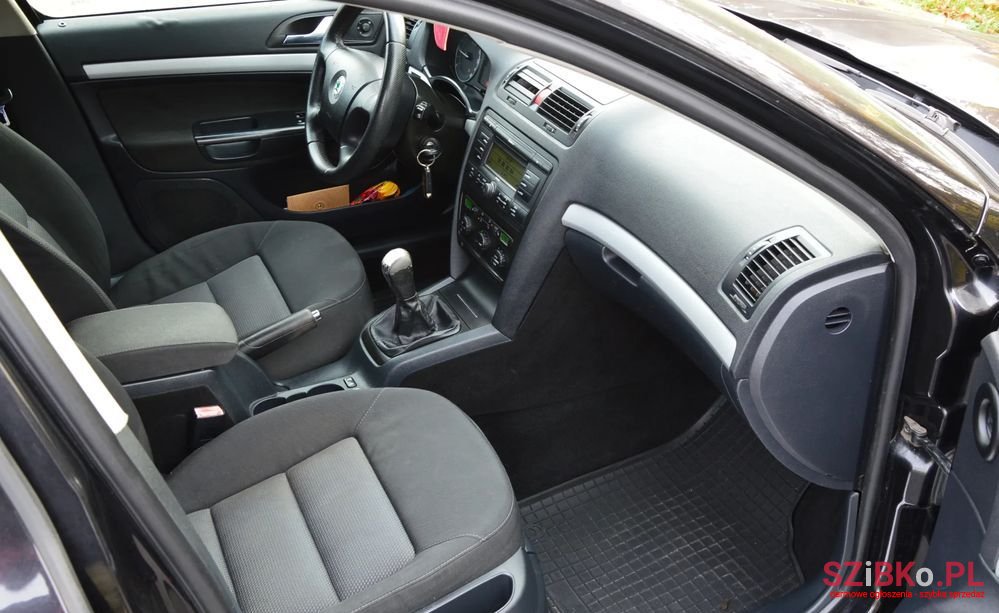 2004' Skoda Octavia photo #6