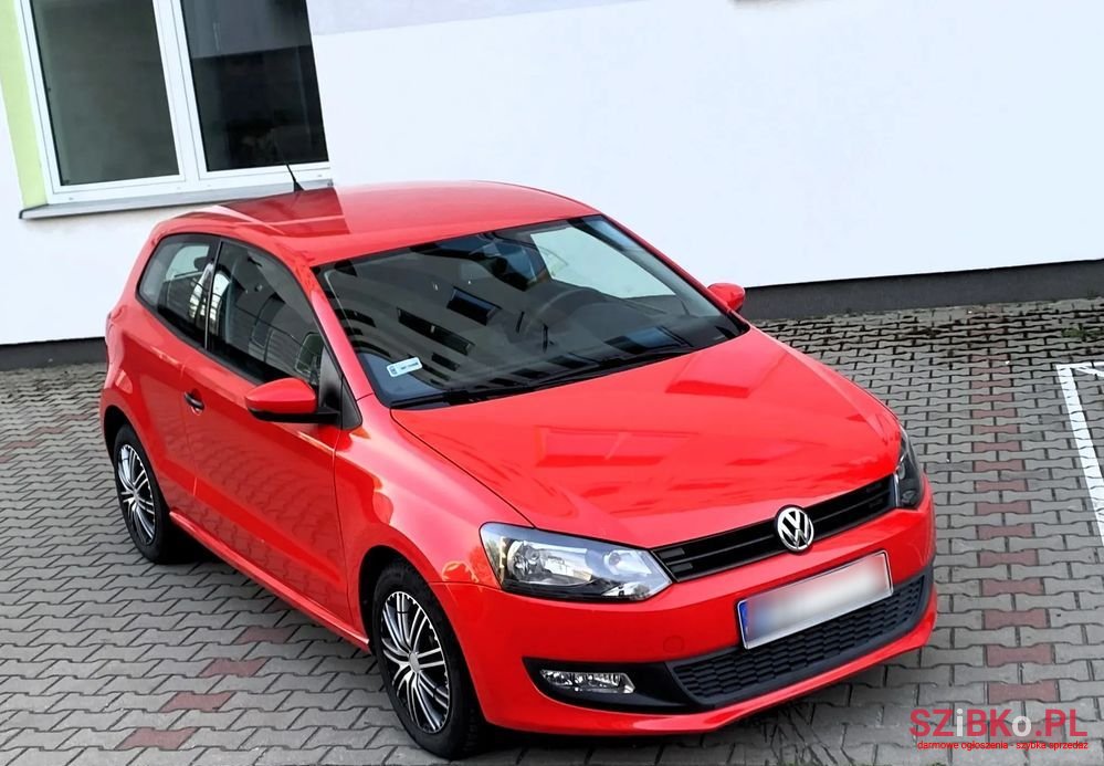 2011' Volkswagen Polo 1.2 Trendline photo #1