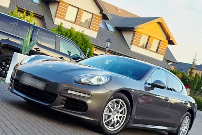 2014' Porsche Panamera Diesel