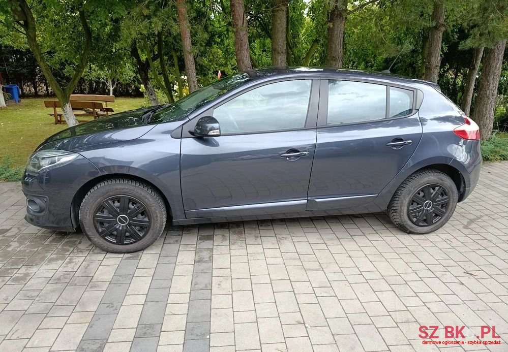 2014' Renault Megane Grandtour photo #2