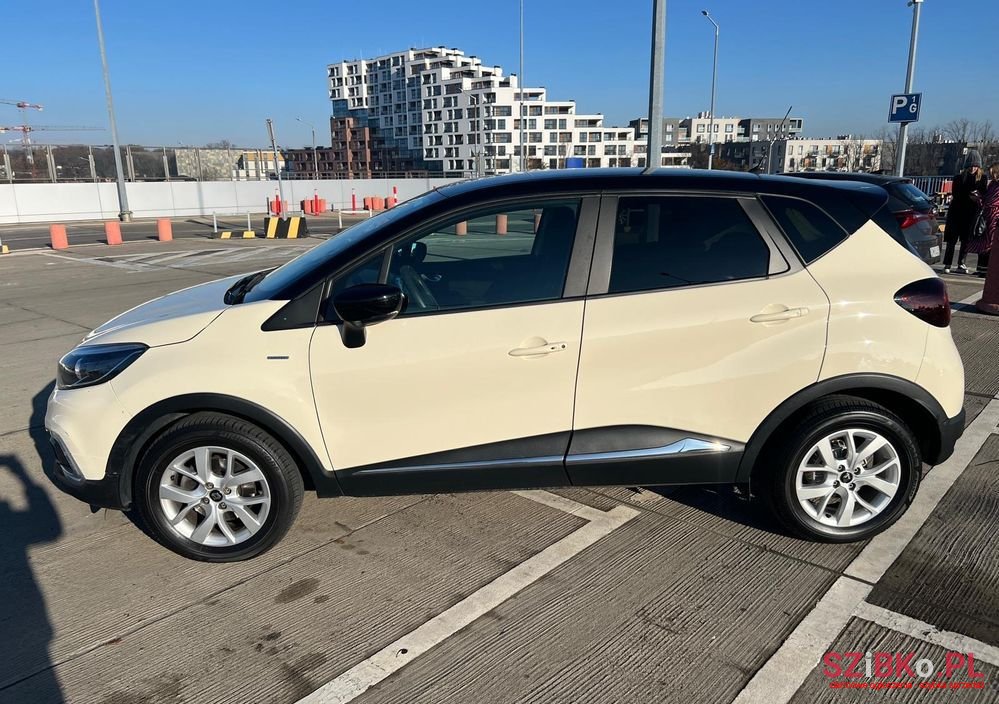 2018' Renault Captur photo #2