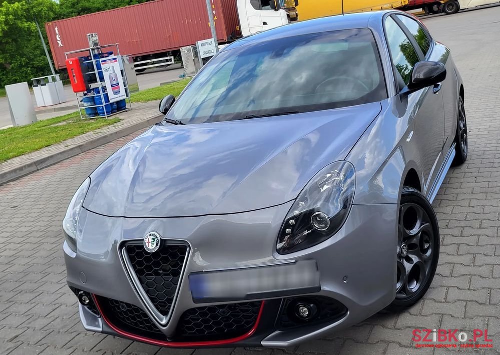 2020' Alfa Romeo Giulietta 1.4 Tb Sport photo #1